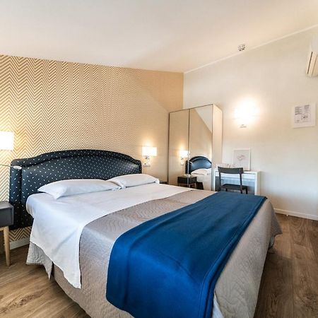 Hotel Kiss Riccione Zewnętrze zdjęcie