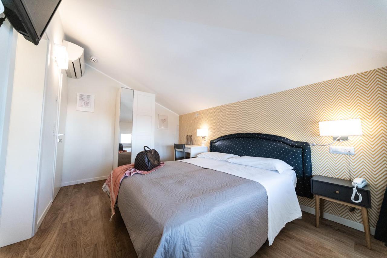 Hotel Kiss Riccione Zewnętrze zdjęcie