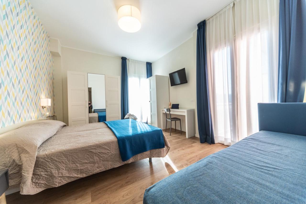 Hotel Kiss Riccione Zewnętrze zdjęcie