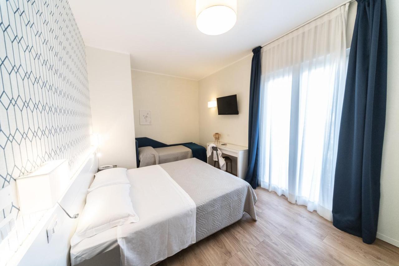 Hotel Kiss Riccione Zewnętrze zdjęcie