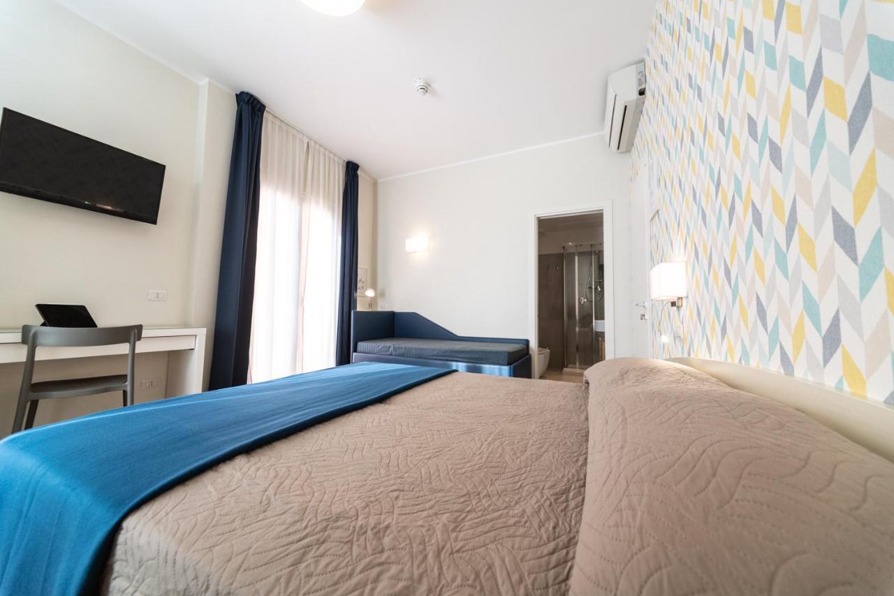Hotel Kiss Riccione Zewnętrze zdjęcie